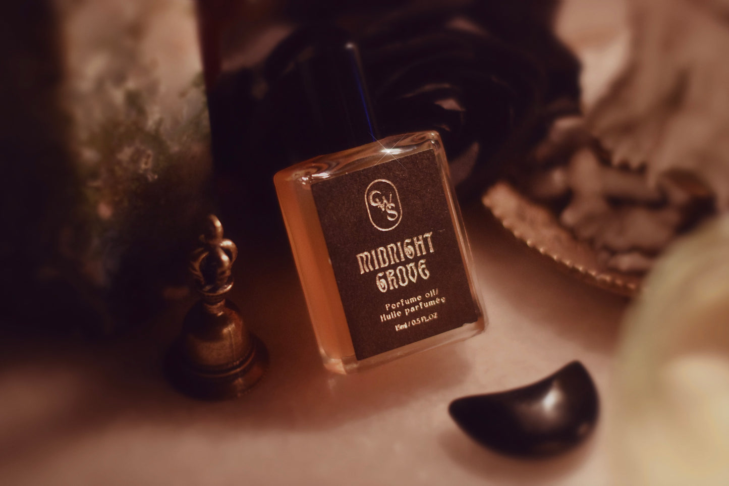 MIDNIGHT GROVE perfume oil