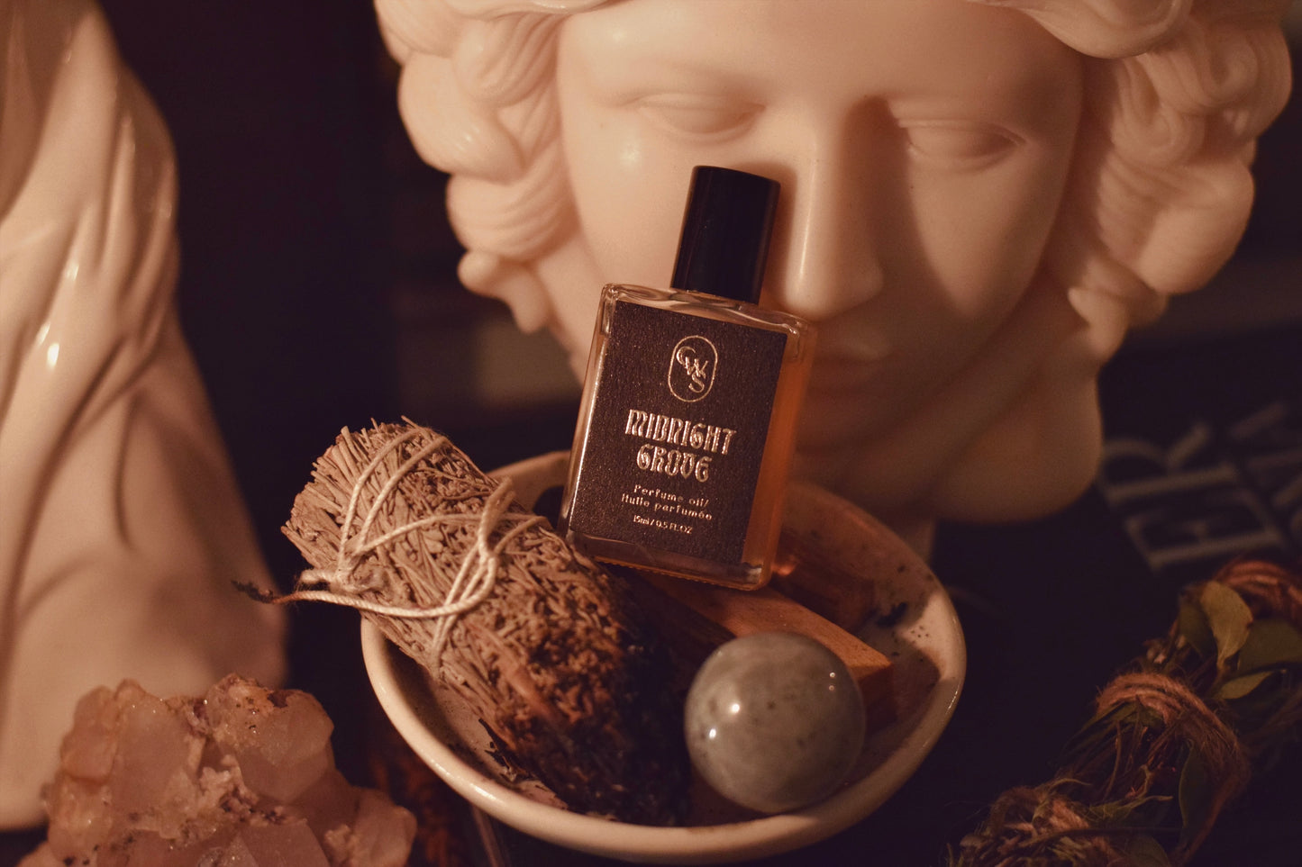 MIDNIGHT GROVE perfume oil